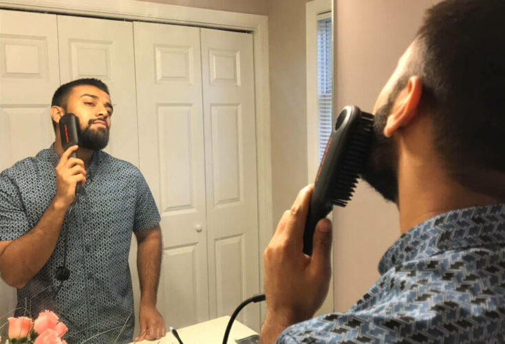 Smooth comb brush with beard hair