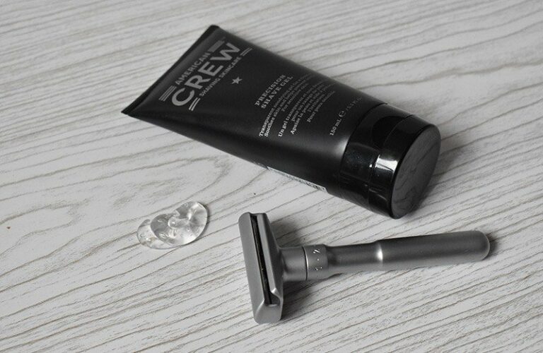 Clear shaving gel