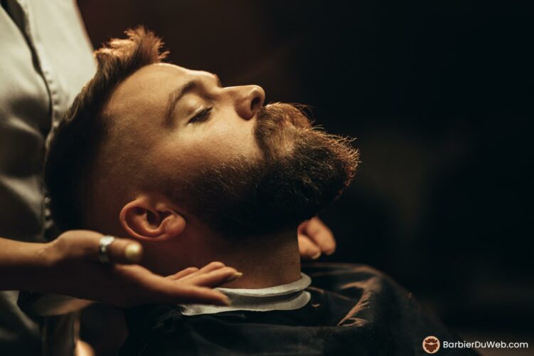 Entretien de la barbe chez le barbier