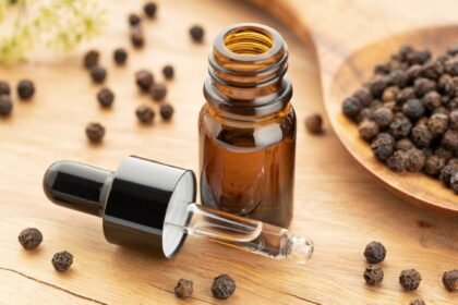 Black pepper essential oil