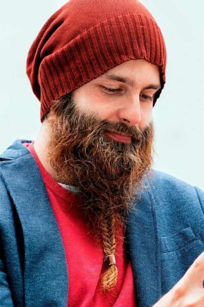 Styles of beard braid